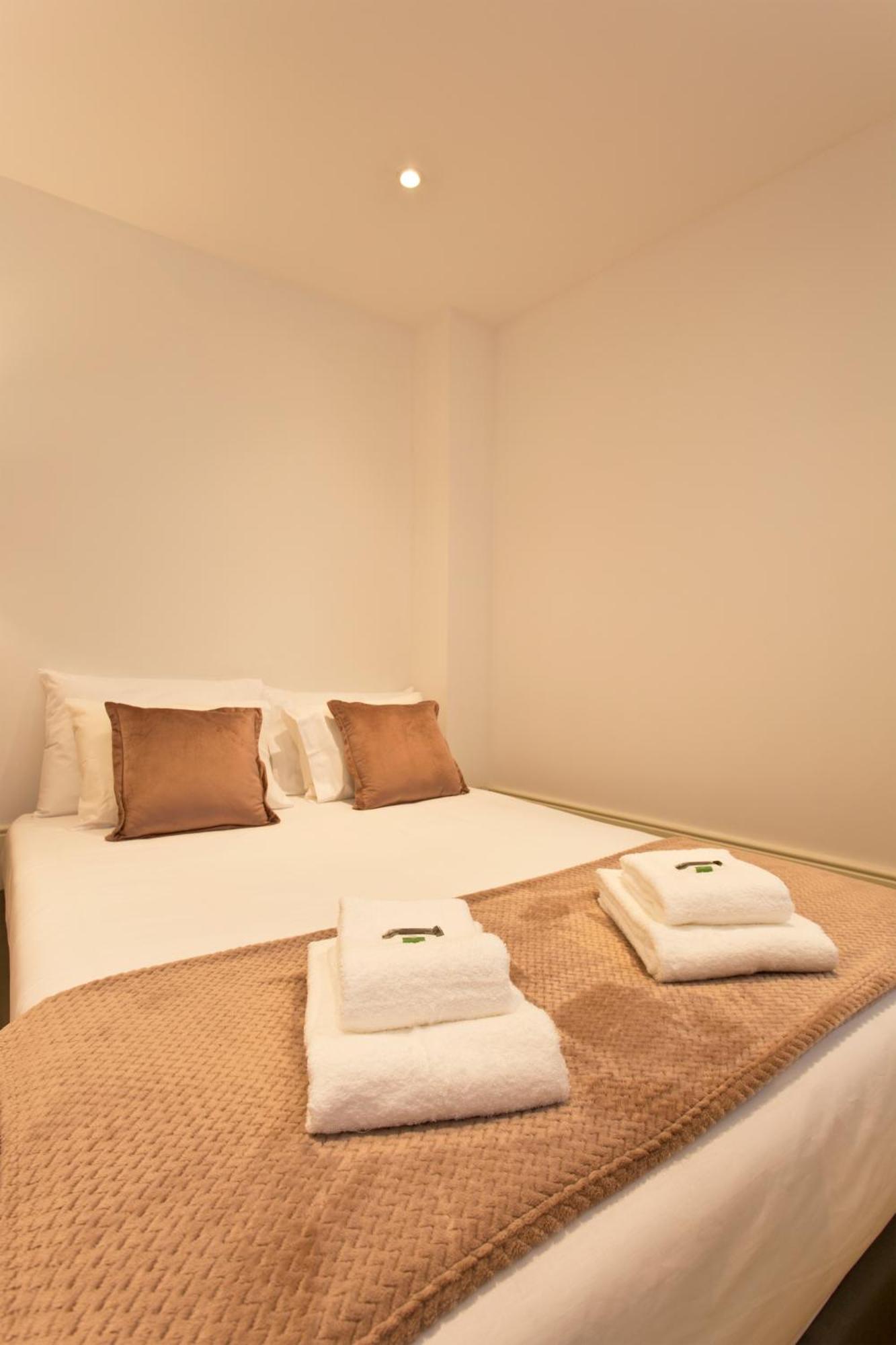 Fine Art Apartments City Center 포르투 객실 사진